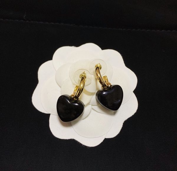 black heart earring 18k gold plated stud luxury brand designer inlaid diamond stud eardrop heart geometric star famous women earring wedding, Golden;silver
black heart earring 18k gold plated stud luxury brand designer inlaid diamond stud eardrop heart geometric star famous women earring wedding, Golden;silver