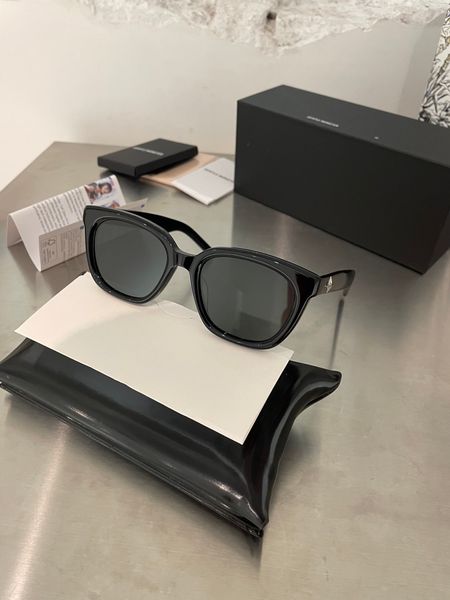 full frame suncloud sunglasses rectangle plate eyeglasses light lenses summer uv400 protective glasses, White;black
full frame suncloud sunglasses rectangle plate eyeglasses light lenses summer uv400 protective glasses, White;black