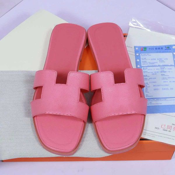 orange fashion designer h slippers female summer flat luxury outside leather sandals crocodile skin of the beach tourism word slipper ladies, Black
orange fashion designer h slippers female summer flat luxury outside leather sandals crocodile skin of the beach tourism word slipper ladies, Black