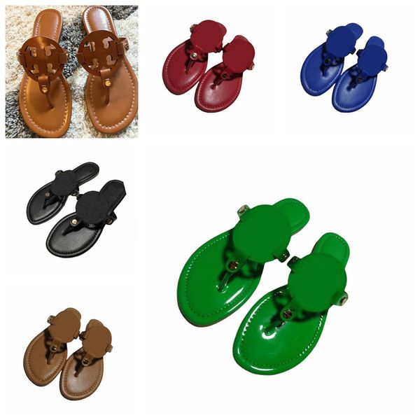 2023 brand designer women slippers summer ladies hollowed out sandals pattern flats flip flops loafer fashion tories slides rubber outdoor b, Black
2023 brand designer women slippers summer ladies hollowed out sandals pattern flats flip flops loafer fashion tories slides rubber outdoor b, Black