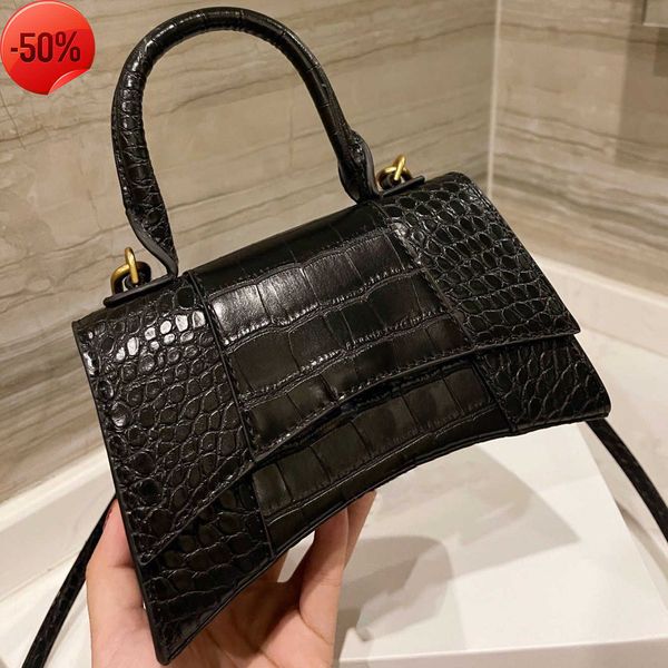 leather overnight bag fashion handbags luxury bags hourglass crocodile embossing women totes single shoulder crossbody half moon genuine lea
leather overnight bag fashion handbags luxury bags hourglass crocodile embossing women totes single shoulder crossbody half moon genuine lea