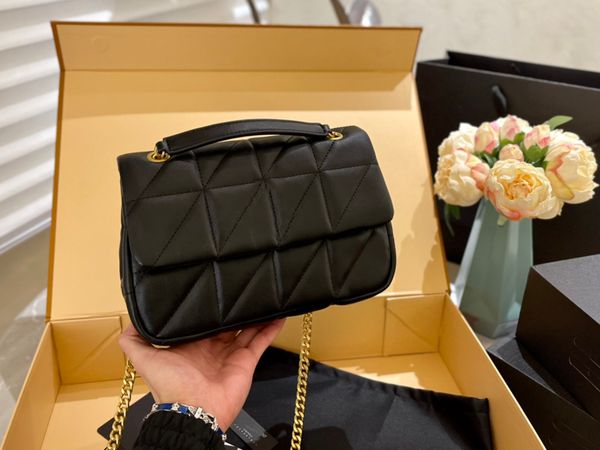 2022 designer ys1 fashion woman bag canvas screen print luxury black letter handbags designbags lady
2022 designer ys1 fashion woman bag canvas screen print luxury black letter handbags designbags lady