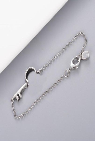 new fashion couple bracelet creative retro keychain bracelet silver plated material bracelet jewelry supply5991327, Golden;silver
new fashion couple bracelet creative retro keychain bracelet silver plated material bracelet jewelry supply5991327, Golden;silver