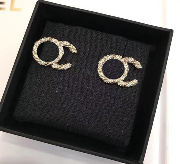 20color 18k gold plated fashion designers letters stud luxury women long earrings crystal rhinestone pearl earring wedding jewelry5178505, Golden;silver
20color 18k gold plated fashion designers letters stud luxury women long earrings crystal rhinestone pearl earring wedding jewelry5178505, Golden;silver