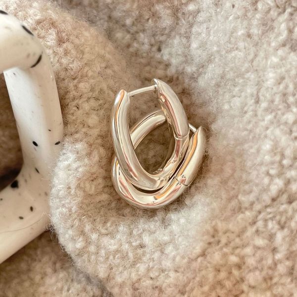 hoop huggie shanice s925 sterling silver u shape geometric earrings hollow thick hoop earrings for women elegant minimalist earrings 230324, Golden;silver
hoop huggie shanice s925 sterling silver u shape geometric earrings hollow thick hoop earrings for women elegant minimalist earrings 230324, Golden;silver