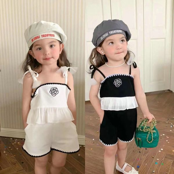 16077 summer girls clothes set baby kids rose cotton ruffles sunwith shorts 2pcs clothing suit children outfits, White
16077 summer girls clothes set baby kids rose cotton ruffles sunwith shorts 2pcs clothing suit children outfits, White