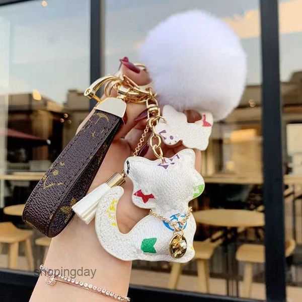 2023 designer keychain lovers handmade leather car bag pendant accessorieshx93, Silver
2023 designer keychain lovers handmade leather car bag pendant accessorieshx93, Silver