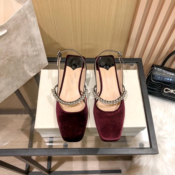 2023 classics women shoes heels sandals fashion beach thick bottom dress shoe alphabet lady sandal leather high heel 34-40, Black
2023 classics women shoes heels sandals fashion beach thick bottom dress shoe alphabet lady sandal leather high heel 34-40, Black