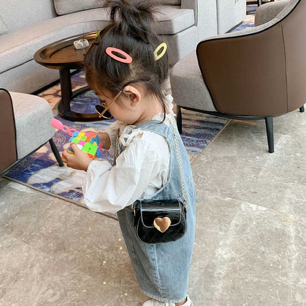 2023 new childrens one shoulder crossbody bag fashion pu cartoon cute bags color matching embroidery thread small square bag chain, Red;black
2023 new childrens one shoulder crossbody bag fashion pu cartoon cute bags color matching embroidery thread small square bag chain, Red;black