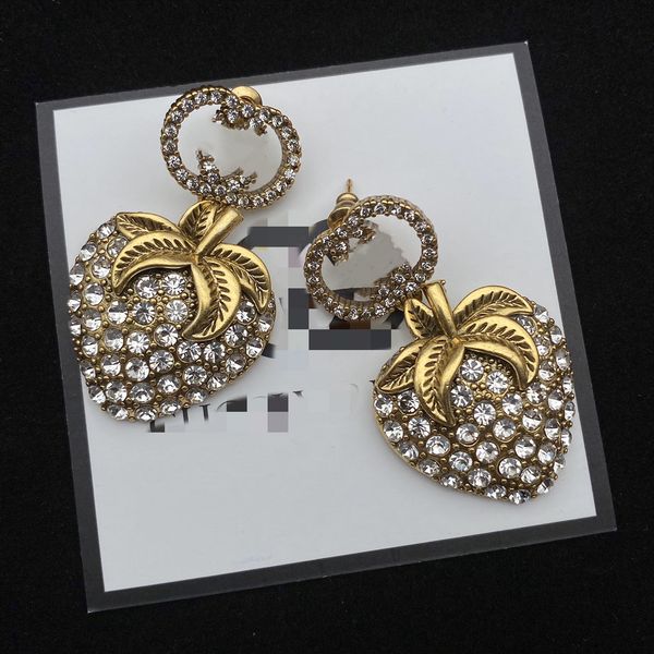 chic double letter charm earrings with gift box embossed stamp studs eardrop dangler for women party anniversary-27, Golden;silver
chic double letter charm earrings with gift box embossed stamp studs eardrop dangler for women party anniversary-27, Golden;silver