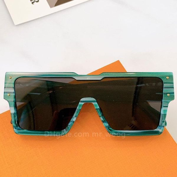 2023 eco eyewear Designer Cyclone Sunglasses plate ultra-thick frame one-piece lens with four-leaf crystal decoration classic 1547 sun glasses UV400
2023 eco eyewear Designer Cyclone Sunglasses plate ultra-thick frame one-piece lens with four-leaf crystal decoration classic 1547 sun glasses UV400