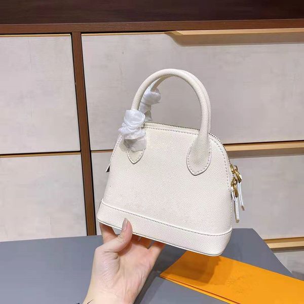 the new 2023 shells bag leather female inclined girls women shoulder bags color matching printing worn handbag
the new 2023 shells bag leather female inclined girls women shoulder bags color matching printing worn handbag
