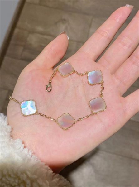 clover bracelet fashion classic charm bracelets bangle chain 18k gold agate shell mother-of-pearl for women day jewelry gifts, Golden;silver
clover bracelet fashion classic charm bracelets bangle chain 18k gold agate shell mother-of-pearl for women day jewelry gifts, Golden;silver