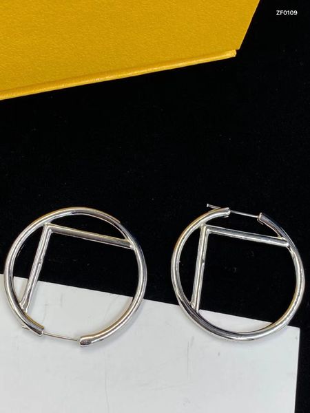 designer stud earring women premium gold earring luxury brand letter design f earrings fashion jewelry, Golden;silver
designer stud earring women premium gold earring luxury brand letter design f earrings fashion jewelry, Golden;silver