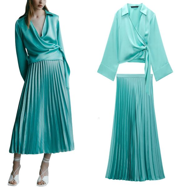 two piece dress summer silk satin texture double placket elegant serie's irregular shirt high waist skirt pleated sky blue 230324, White
two piece dress summer silk satin texture double placket elegant serie's irregular shirt high waist skirt pleated sky blue 230324, White