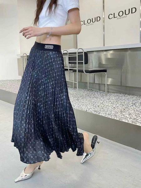 23ss pleated skirt brand womens designer skirt classic logo printed offset letter webbing high waist slimming pleated half skirts women clot, Black
23ss pleated skirt brand womens designer skirt classic logo printed offset letter webbing high waist slimming pleated half skirts women clot, Black