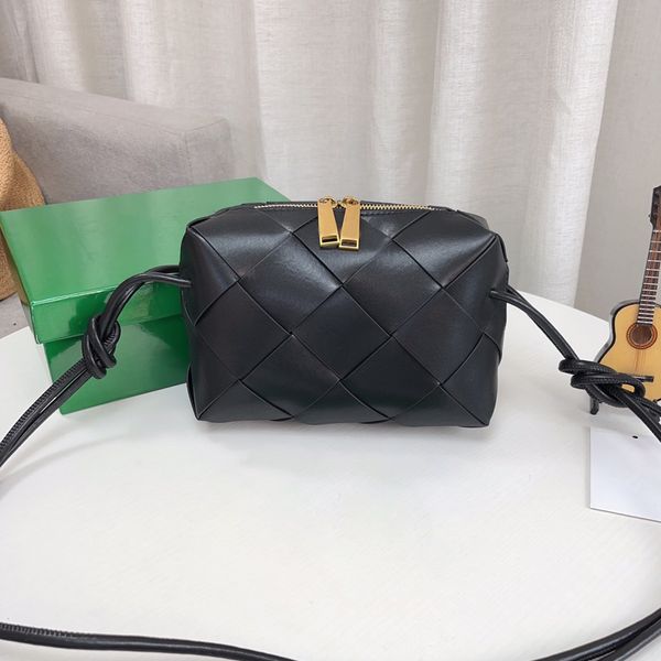 designer bag mini weave handbag woman shoulder pillow purse double zipper closure long strap
designer bag mini weave handbag woman shoulder pillow purse double zipper closure long strap
