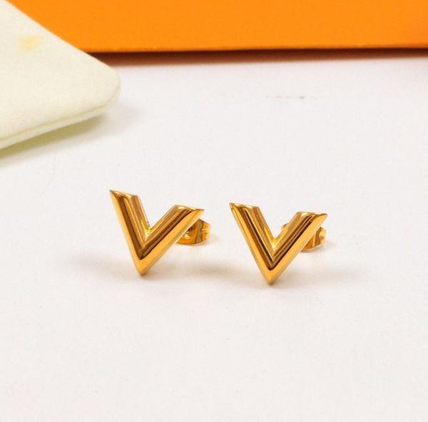stainless steel women designer stud luxury style simple v love couple earrings for lady party wedding gifts whole8241234, Golden;silver
stainless steel women designer stud luxury style simple v love couple earrings for lady party wedding gifts whole8241234, Golden;silver