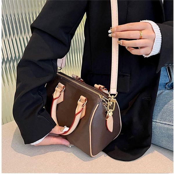nano speedy handbag designer bags brown flower 4 sizes 16-30cm shoulder bag genuine leather lock and key luxurys handbags women purse crossb
nano speedy handbag designer bags brown flower 4 sizes 16-30cm shoulder bag genuine leather lock and key luxurys handbags women purse crossb