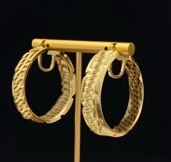 designer hollow out earrings fashion hoop earrings for lady women party earring new wedding lovers gift engagement jewelry for bride hmer2 -, Golden;silver
designer hollow out earrings fashion hoop earrings for lady women party earring new wedding lovers gift engagement jewelry for bride hmer2 -, Golden;silver