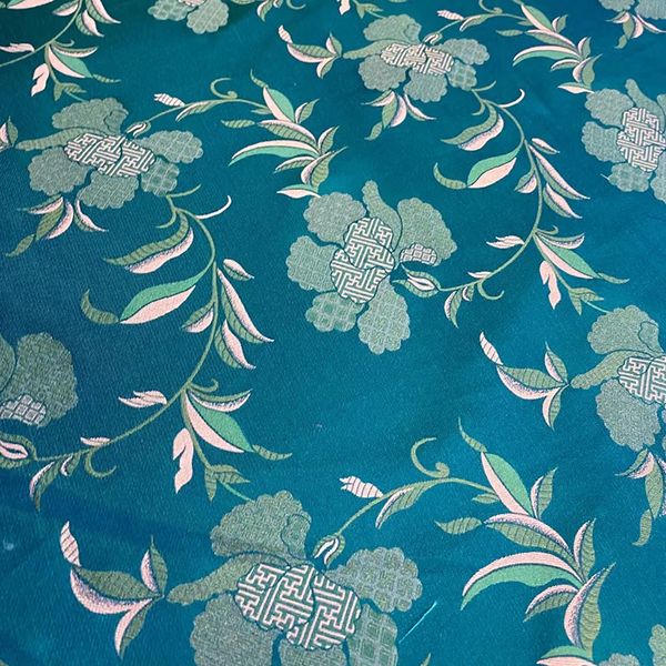 song brocade flower pattern,cheongsam silk fabic,intangible culture heritage, Black;white
song brocade flower pattern,cheongsam silk fabic,intangible culture heritage, Black;white