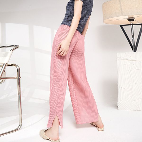 women's pants s fashion highend wideleg pants summer women's miyake pleated highwaist design sense slit loose long casual 230325, Black;white
women's pants s fashion highend wideleg pants summer women's miyake pleated highwaist design sense slit loose long casual 230325, Black;white