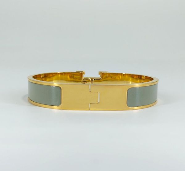2022 designer bracelet mens gold bracelets bangles goldsilver version stainless steel women and men designer jewelry 6288226, Black
2022 designer bracelet mens gold bracelets bangles goldsilver version stainless steel women and men designer jewelry 6288226, Black