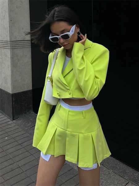 two piece dress taruxy casual two piece sets women's fall outfits black matching sets with skirt and blazer cropped suit for women 2303, White
two piece dress taruxy casual two piece sets women's fall outfits black matching sets with skirt and blazer cropped suit for women 2303, White