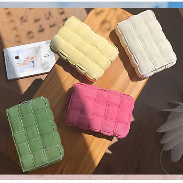 5a designer patchwork crochet crossbody bags fashion candy colours cross body wallets womens leather luxury tote classic female purses230324
5a designer patchwork crochet crossbody bags fashion candy colours cross body wallets womens leather luxury tote classic female purses230324