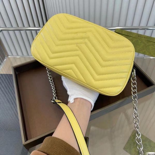 luxurys women chain crossbody bags designers v wave pattern shoulder bags messenger bags pruse chain tote
luxurys women chain crossbody bags designers v wave pattern shoulder bags messenger bags pruse chain tote