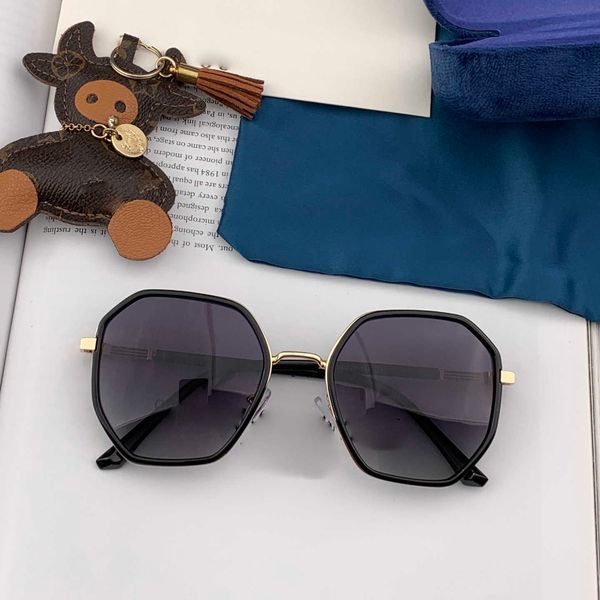 designer brands mirror frame knockaround sunglasses sunglasses for men lafont eyewear sports summer luxurious frame studio with box, White;black
designer brands mirror frame knockaround sunglasses sunglasses for men lafont eyewear sports summer luxurious frame studio with box, White;black