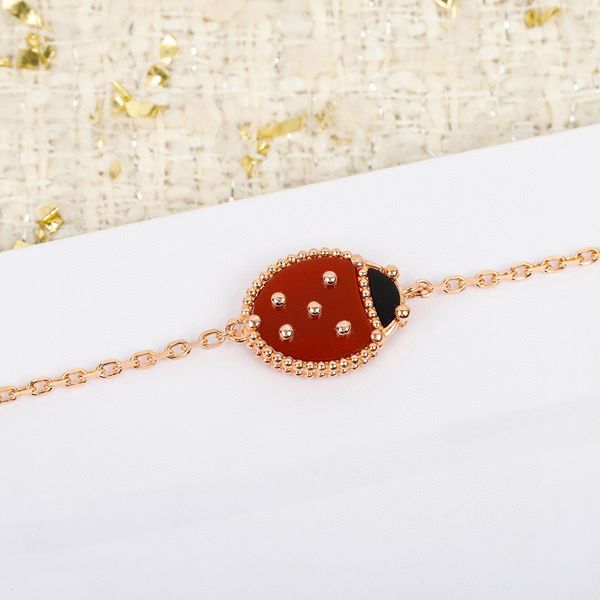 luxury quality animal shape design charm bracelets with red color in 18k rose gold plated have box stamp ps7682a, Golden
luxury quality animal shape design charm bracelets with red color in 18k rose gold plated have box stamp ps7682a, Golden
