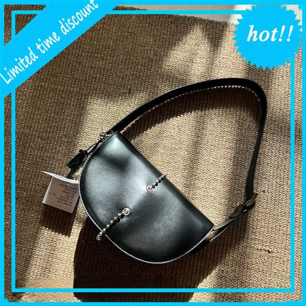 designer bag saddle small brand premium single room underarm versatile trend crossbody ins korean live broadcast evening clutches handbags d
designer bag saddle small brand premium single room underarm versatile trend crossbody ins korean live broadcast evening clutches handbags d