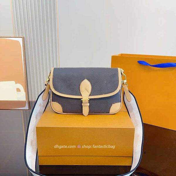 loveyou diane bag baguette envelope underarm square flap hobo shoulder fashion designer envelope tote messenger cross body bags luxury genui
loveyou diane bag baguette envelope underarm square flap hobo shoulder fashion designer envelope tote messenger cross body bags luxury genui