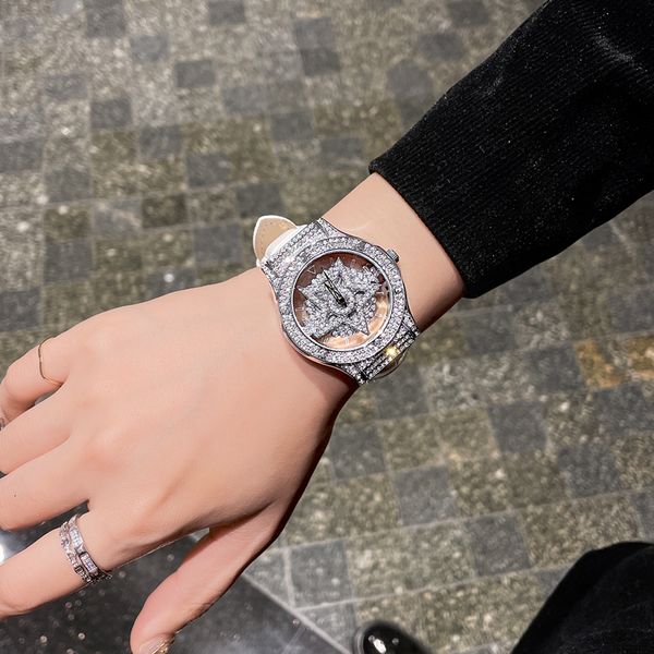women s watches luxury ladies watch pentagram spinning diamond face fashion colorful leather quartz for women 230325, Slivery;golden
women s watches luxury ladies watch pentagram spinning diamond face fashion colorful leather quartz for women 230325, Slivery;golden