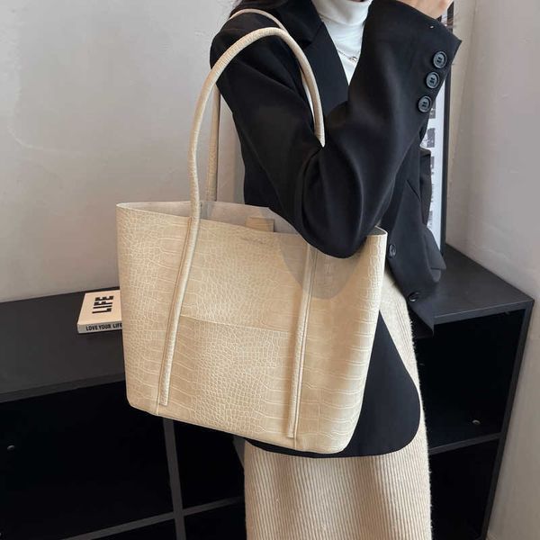 big stone pattern leather shoulder side bag for office women winter fashion trend designer high capacity hand bag tote bags 230308
big stone pattern leather shoulder side bag for office women winter fashion trend designer high capacity hand bag tote bags 230308