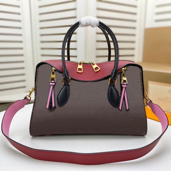 fashion designer shoulder bag leather messenger shopping bag cross body women embossed one shoulder bag handbag women's cross handbag c
fashion designer shoulder bag leather messenger shopping bag cross body women embossed one shoulder bag handbag women's cross handbag c