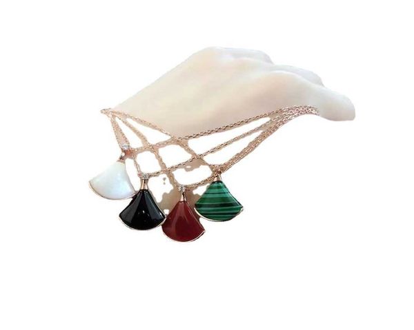 71bl original editionbulgar seiko high version v jinbao s925 sterling silver fan skirt red black agate green collarbone chain necklace
71bl original editionbulgar seiko high version v jinbao s925 sterling silver fan skirt red black agate green collarbone chain necklace