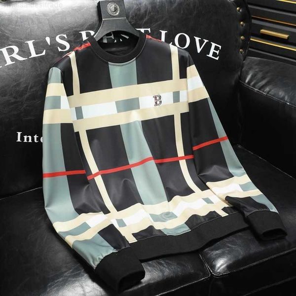designer luxury brand burbrys menswear men's embroidery round neck sweater bottom black sofa image
designer luxury brand burbrys menswear men's embroidery round neck sweater bottom black sofa image