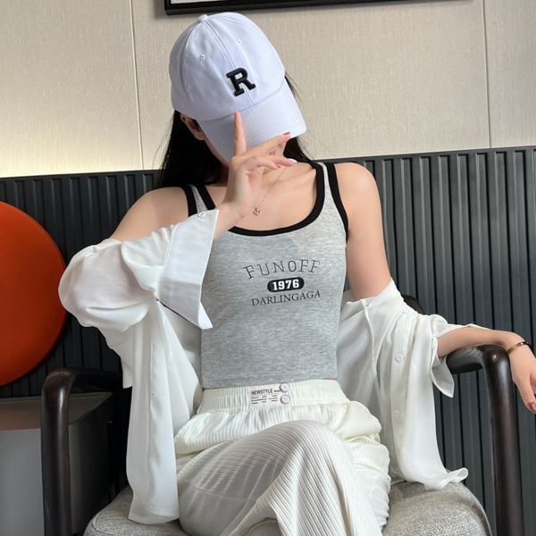 women's tanks camis 2023 fashion tank korean style women vest with cup female underwear outdoor crop sports aesthetic female top, White
women's tanks camis 2023 fashion tank korean style women vest with cup female underwear outdoor crop sports aesthetic female top, White