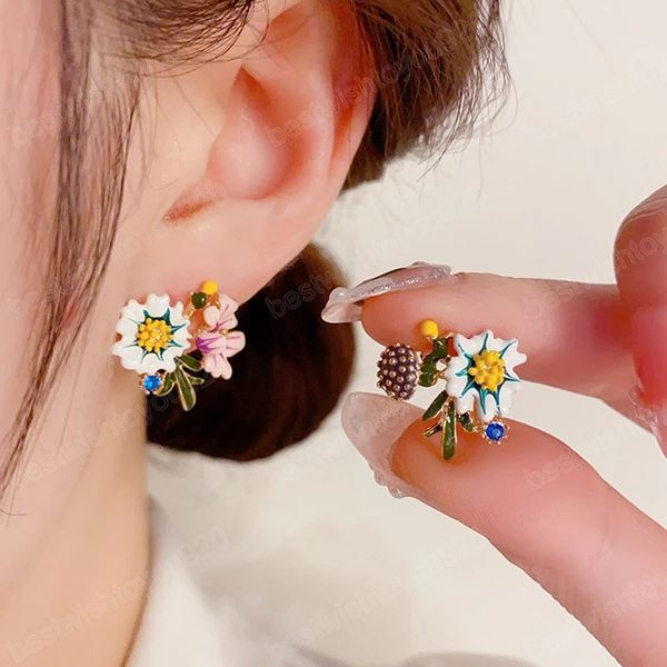 daisy flower stud earrings for women girls sweet asymmetrical flower earring wedding party ear jewelry birthday gifts, Golden;silver
daisy flower stud earrings for women girls sweet asymmetrical flower earring wedding party ear jewelry birthday gifts, Golden;silver