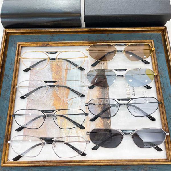 30% off luxury designer new men's and women's sunglasses 20% off hailey same personalized narrow frame ins fashion, White;black
30% off luxury designer new men's and women's sunglasses 20% off hailey same personalized narrow frame ins fashion, White;black