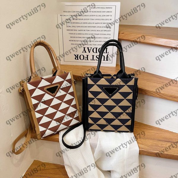 qwertyui879 portable handbag luxury designer brands shopping bags women triangle label waterproof leisure travel bag large capacity tote bag
qwertyui879 portable handbag luxury designer brands shopping bags women triangle label waterproof leisure travel bag large capacity tote bag
