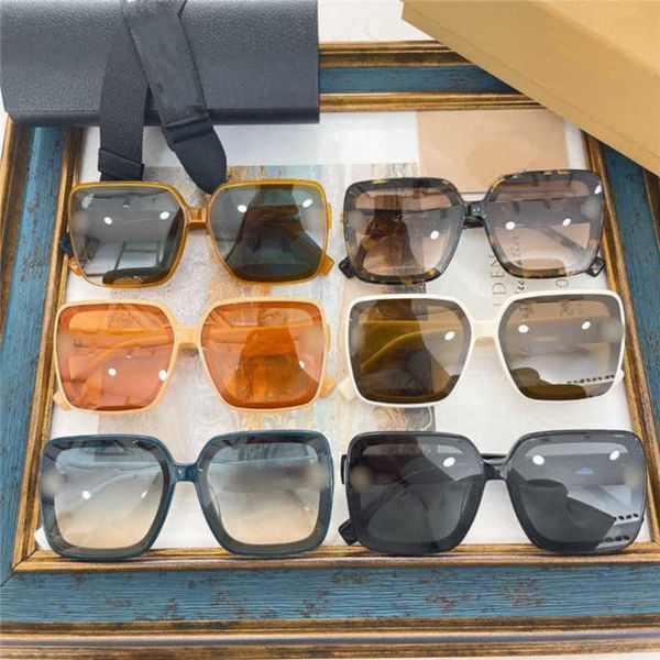 40% off luxury designer new men's and women's sunglasses 20% off be fashion box detachable hanging rope fashion, White;black
40% off luxury designer new men's and women's sunglasses 20% off be fashion box detachable hanging rope fashion, White;black