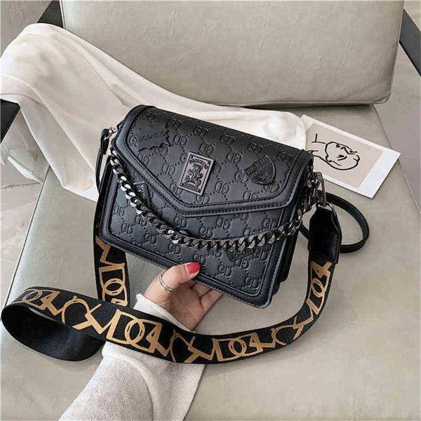handbag 2023 fashion women's bag leather quality handbag trend straight women's texture style chain wide shoulder belt shoulder me
handbag 2023 fashion women's bag leather quality handbag trend straight women's texture style chain wide shoulder belt shoulder me