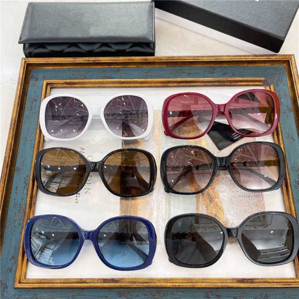 luxury designer sunglasses 20% off xiaoxiang's style fashionable simple box is thin small. of the same, White;black
luxury designer sunglasses 20% off xiaoxiang's style fashionable simple box is thin small. of the same, White;black