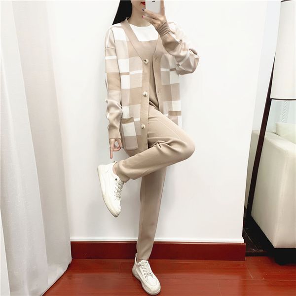 women's two piece pants autumn winter plaid knit women's tracksuit cardigan sweater coat short sleeved solid harem pants 3 piece s, White
women's two piece pants autumn winter plaid knit women's tracksuit cardigan sweater coat short sleeved solid harem pants 3 piece s, White