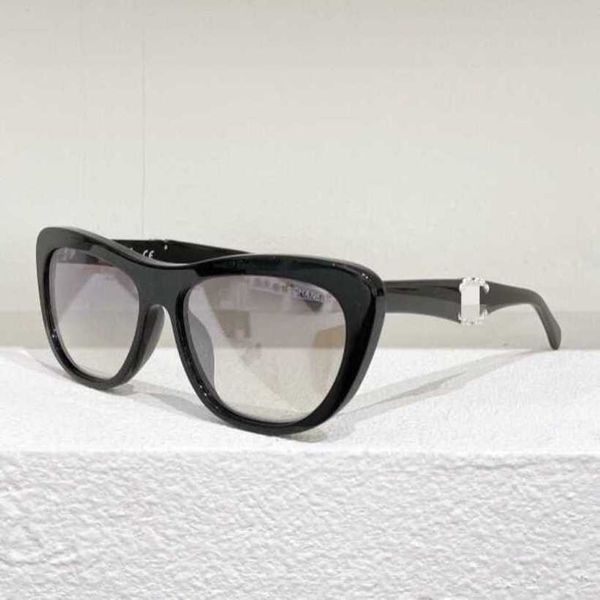 20% off luxury designer new men's and women's sunglasses 20% off xiaoxiangjia's fashion box plate, White;black
20% off luxury designer new men's and women's sunglasses 20% off xiaoxiangjia's fashion box plate, White;black