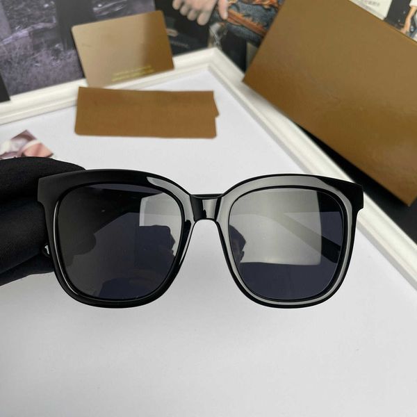 brand lafont eyewear cat eye sunglasses lafont eyewear sunglass caddis eyewear man traveling round anti-ultraviolet with box, White;black
brand lafont eyewear cat eye sunglasses lafont eyewear sunglass caddis eyewear man traveling round anti-ultraviolet with box, White;black