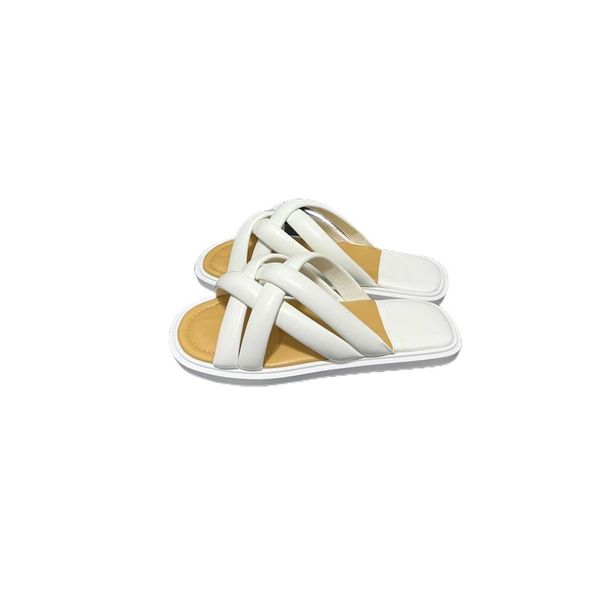 new fashion slippers luxury designer sandals outdoor woven beach shoes slotted candy jelly shoes casual letter platform shoes women's f, Black
new fashion slippers luxury designer sandals outdoor woven beach shoes slotted candy jelly shoes casual letter platform shoes women's f, Black